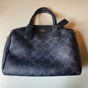 Small Navy Coach handbag silver accents